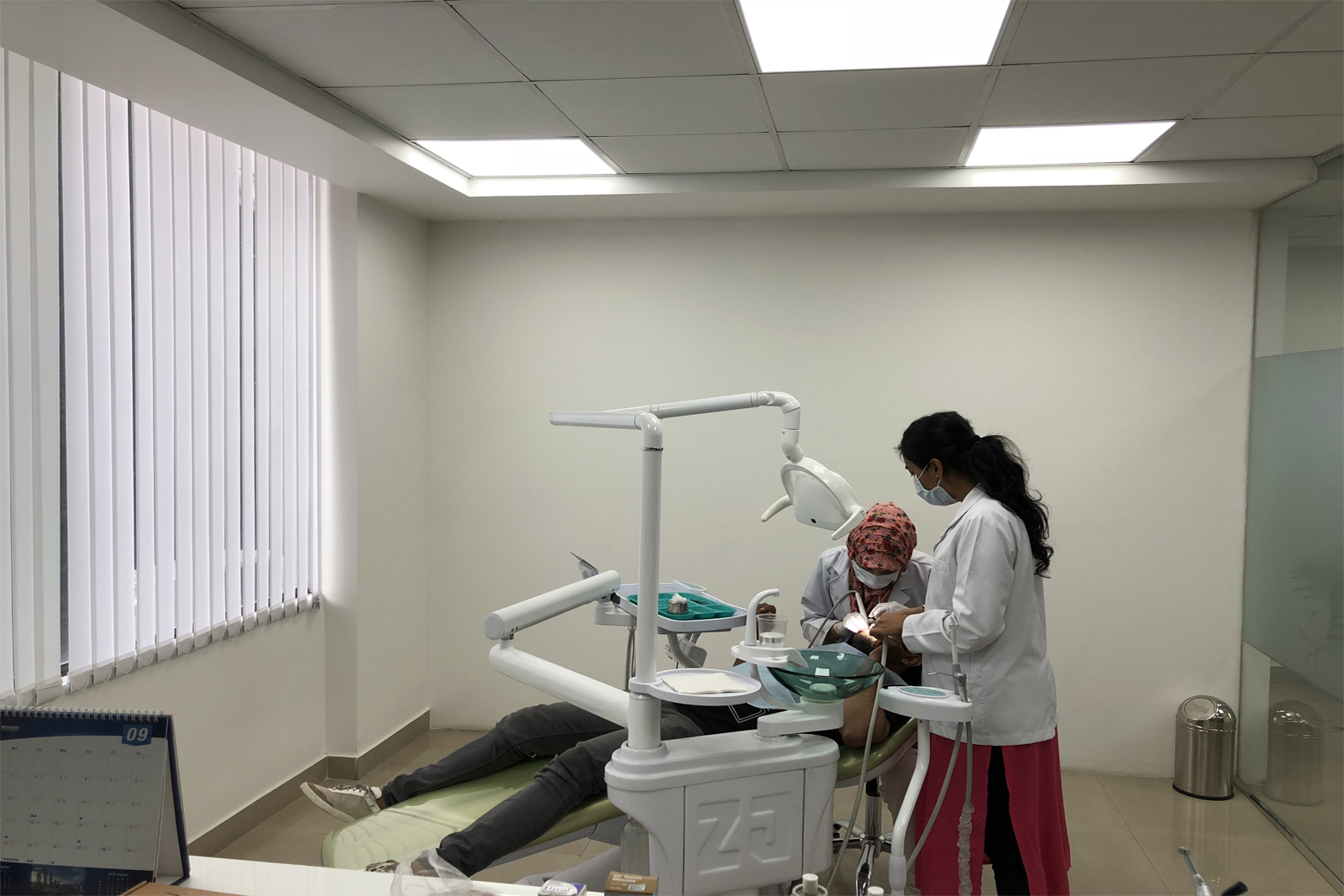 dentária-clínica-em-gurugaon